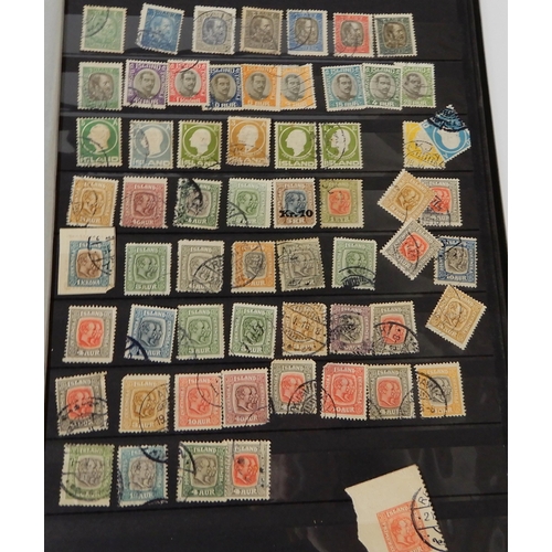 423 - WORLD WIDE STAMPS to include Great Britain Stamp Album 1d black, 1d red, 2 1/2d blue etc and facsimi... 