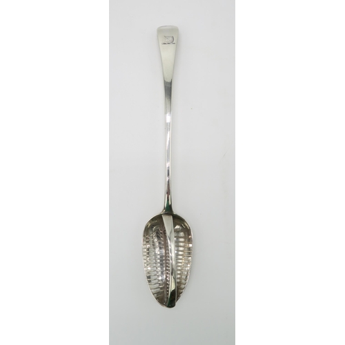 2472 - A GEORGE III SILVER GRAVY SPOONby William Fearn & William Eley, London 1798, In the Old English ... 