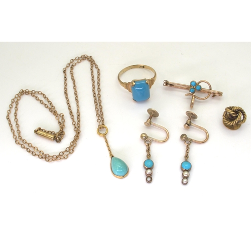 2719 - A COLLECTION OF TURQUOISE JEWELSto include a pair of 9ct gold turquoise and pearl earrings with scre... 