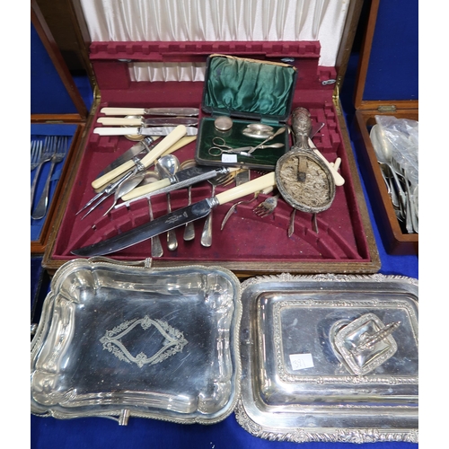 391 - A large collection of EPNS including cased cutlery sets, christening mug, a pair of candelabra, tray... 