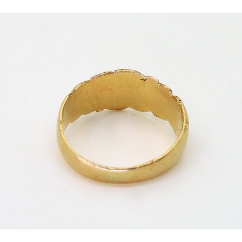 792 - An 18ct gold ring, size O1/2, weight 4.6gms