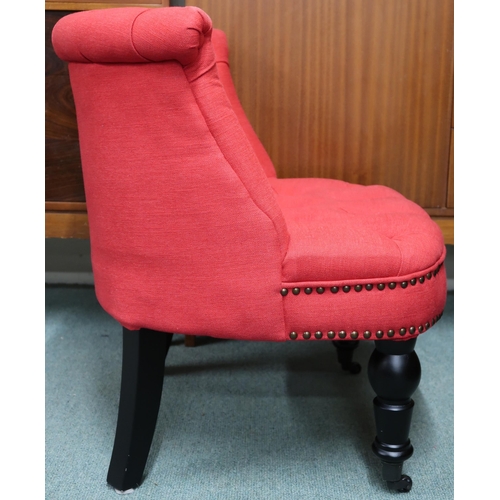 120 - A contemporary Tudor red fabric button back upholstered 