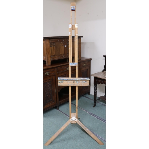 161 - A 20th century beech Windsor & Newton folding artists easel, 195cm high