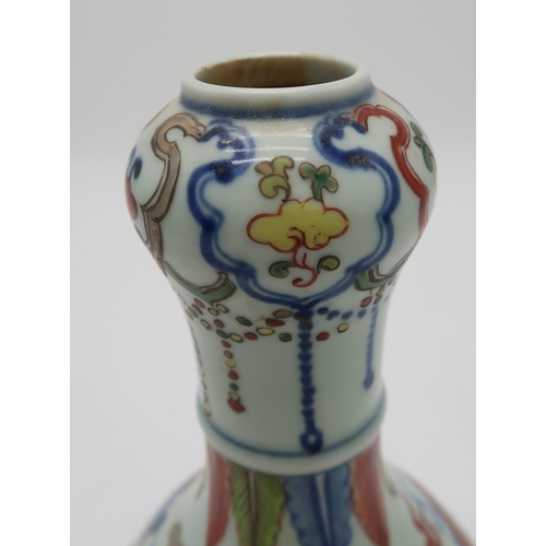 2367 - A CHINESE WUCAI GARLIC NECK VASEdecorated with dragons amongst clouds and waves chasing flaming pear... 