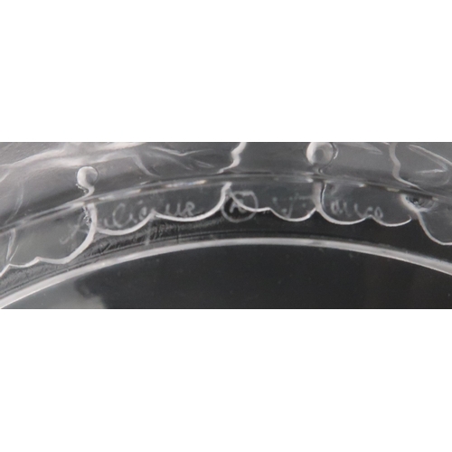 2156 - A SET OF FOUR LALIQUE HONFLEUR GERANIUM LEAF GLASS DISHESeach with signature to underside, 21 cm dia... 