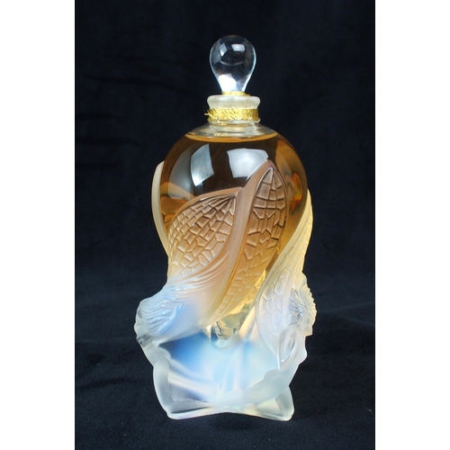 2216 - LALIQUE PARFUM, FLACON COLLECTION Limited Edition 'Les Elfes' (2002) Perfume, 75ml bottle in cl... 