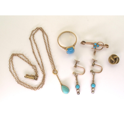 2719 - A COLLECTION OF TURQUOISE JEWELSto include a pair of 9ct gold turquoise and pearl earrings with scre... 