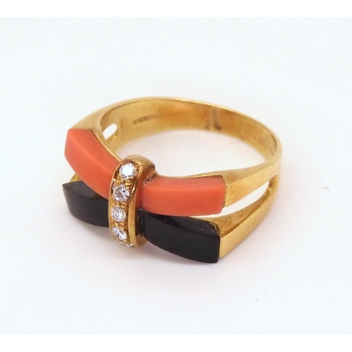 2740 - A CORAL ONYX & DIAMOND DRESS RINGwith London 1975 18ct gold hallmarks, finger size O, weight 5gm... 