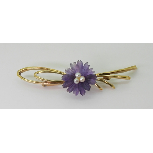 2763 - A 14K GOLD BROOCHset with an amethyst carved flower and pearls. diameter of the hand carved amethyst... 