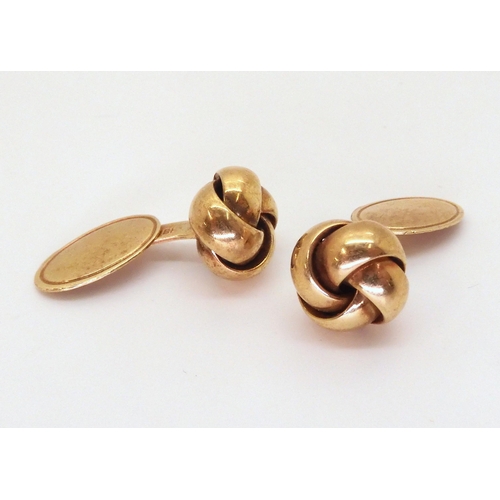 2777 - A PAIR OF 14K GOLD CUFFLINKSin the shape of knots, weight 6.1gms