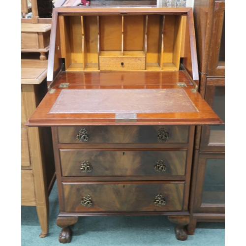 46 - A lot comprising mirror backed dressing chest, 155cm high x 107cm wide x 48cm deep and mahogany bure... 