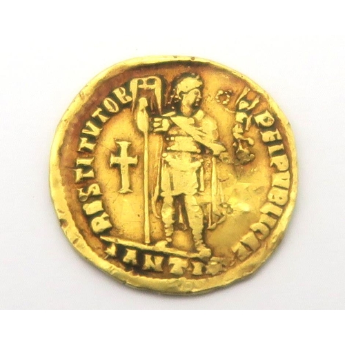 2481 - ROMAN EMPIRE VALENTINIAN I 364-375 AD SOLIDUS Obverse: bust of Valentinian I right, pearl-diademed, ... 