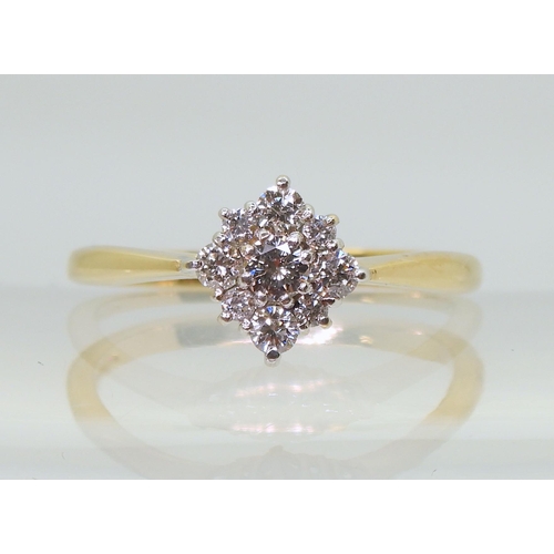 720 - A 9ct gold diamond cluster ring, set with estimated approx 0.36cts of brilliant cut diamonds. Finger... 