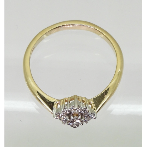 720 - A 9ct gold diamond cluster ring, set with estimated approx 0.36cts of brilliant cut diamonds. Finger... 