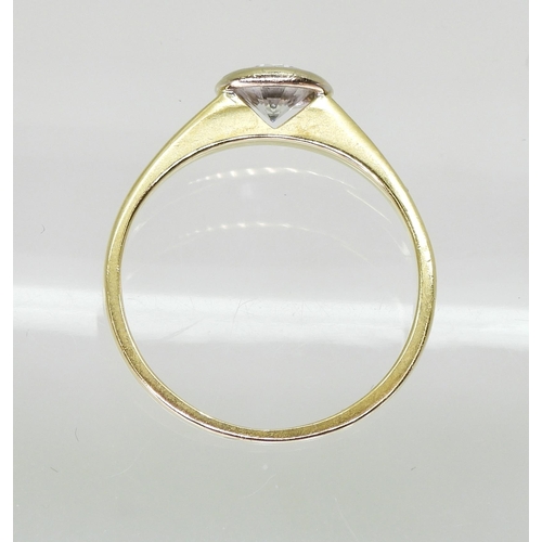 730 - An 18ct gold diamond solitaire ring, set with an estimated approx 0.50ct brilliant cut diamond in a ... 