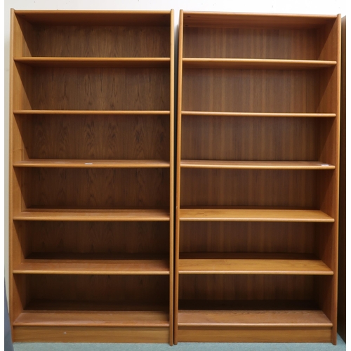 98 - A pair of contemporary veneered five shelf open bookcases, 181cm high x 89cm wide x30cm deep (2)