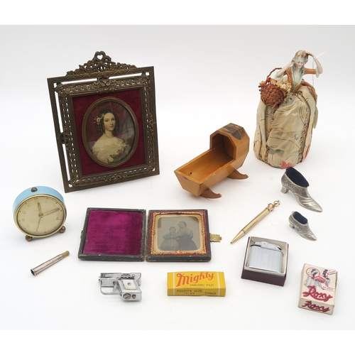 396 - A mixed collectors' lot, comprising Birmingham silver cheroot holder, Mauchline ware cradle (West Ba... 