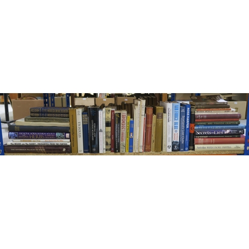 400 - A Varied collection of books, including many of a Glasgow interest (local histories of Hillhead, Gov... 