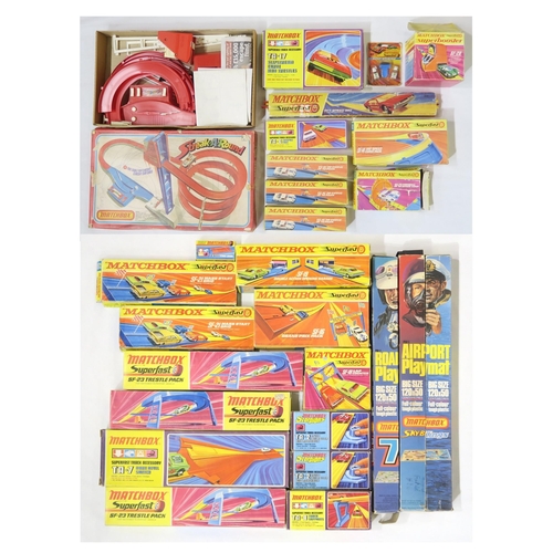 457 - A boxed Matchbox Streak-A-Round S-900 set, Superfast SF-1 Speed Set, TA-6 Catapult Pass, TA-17 Slips... 