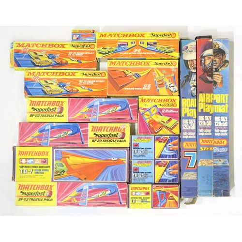 457 - A boxed Matchbox Streak-A-Round S-900 set, Superfast SF-1 Speed Set, TA-6 Catapult Pass, TA-17 Slips... 