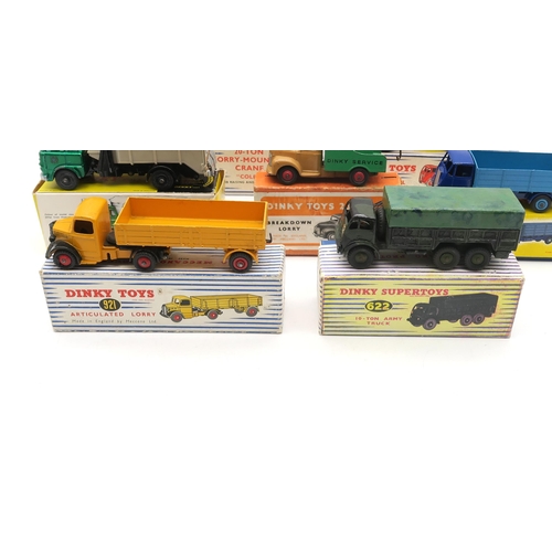 431 - Boxed Dinky Toys comprising 25x Breakdown Lorry, 901 Foden Diesel 8-Wheel Wagon, Supertoys 972 20-To... 