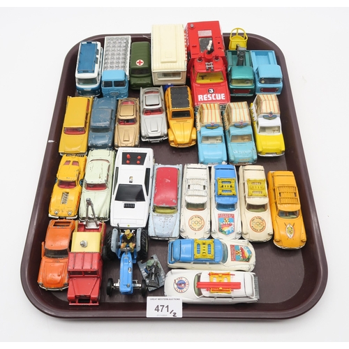 471 - A collection of loose Corgi model vehicles, including various versions of the Citroen Safari, James ... 