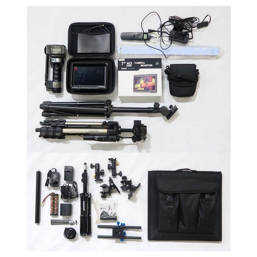 482 - Camera accessories, comprising an MV Power 7