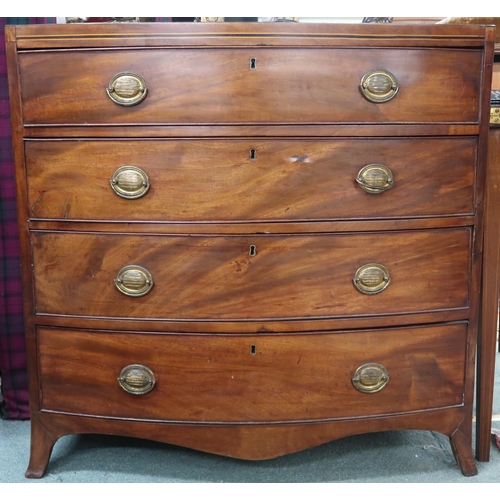 39 - A Victorian mahogany bow front chest of four drawers, 90cm high x 92cm wide x 52cm deep