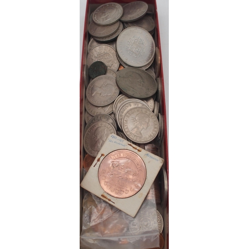 413 - A lot of coins comprising a George V crown 1935, Canadian dollar 1967, Elizabeth II crowns, the... 