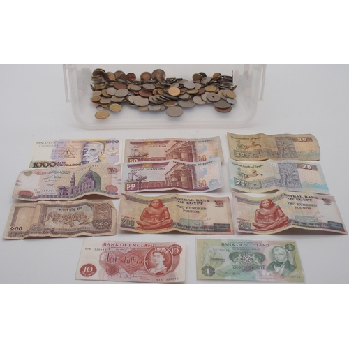 414 - Bank notes with Bank of Scotland £1, Bank of England 10 shillings, Central Bank of Egypt 200 P... 