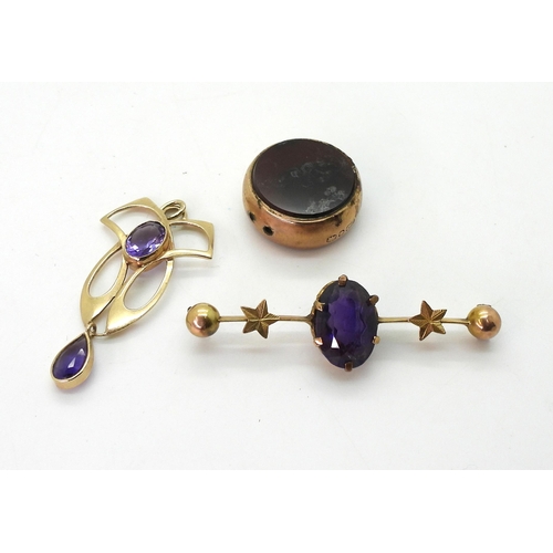 713 - An Art Nouveau 9ct gold amethyst pendant, length 4.2cm, together with an (af) brooch and a partial f... 