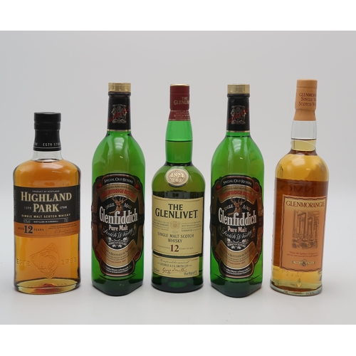 2694 - GLENFIDDICH Clans of the Highlands of Scotland Clan Sutherland 12 Year Old Pure Malt Scotch Whisky 4... 