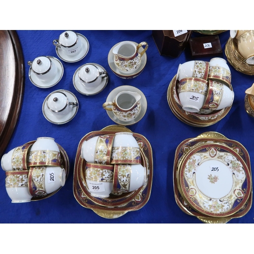 205 - A Meito china gilt decorated teaset