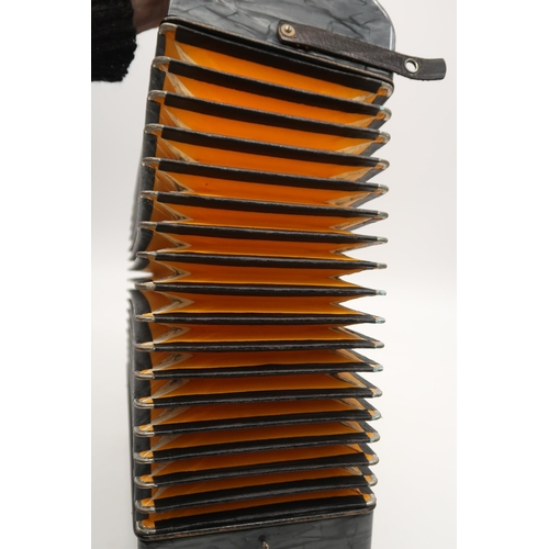 284 - HOHNER DOUBLE RAY a Hohner (Double Ray) Black Dot button accordion, 8 bass button 21 treble button i... 