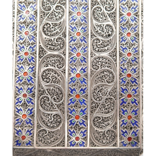 2442 - A PORTUGESE SILVER FILIGREE ENAMEL CIGARETTE CASEGondomar, of canted rectangular form, with enamel l... 