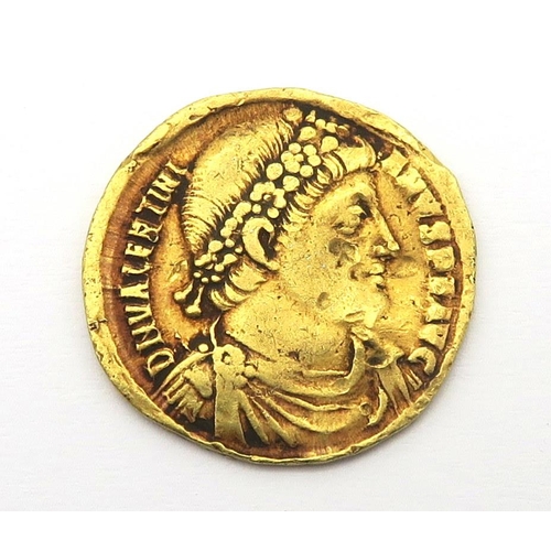 2481 - ROMAN EMPIRE VALENTINIAN I 364-375 AD SOLIDUS Obverse: bust of Valentinian I right, pearl-diademed, ... 