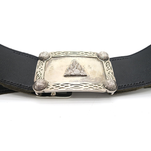 2620 - AN EARLY-20th CENTURY EDINBURGH SILVER-MOUNTED BUCKSKIN SPORRAN AND CORRESPONDING KILT BELTThe cantl... 