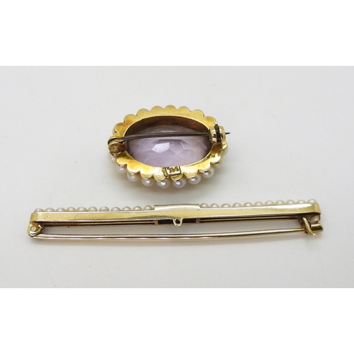 2708 - TWO VINTAGE BROOCHESA 15ct and platinum bar brooch set with blue gems and pearls, length 6.2cm, weig... 