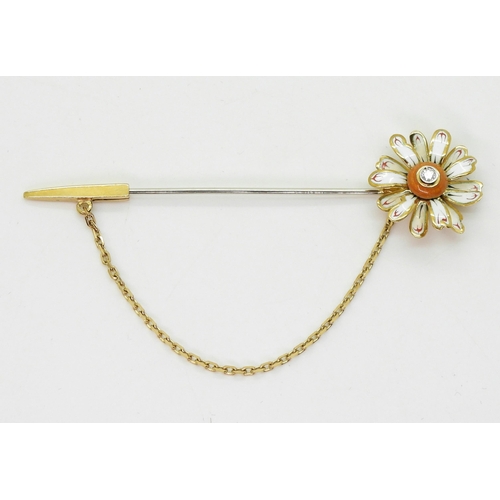 2799 - A FLOWER JABOT PINItalian made in 18ct yellow and white gold, the daisy flower is enamelled in colou... 