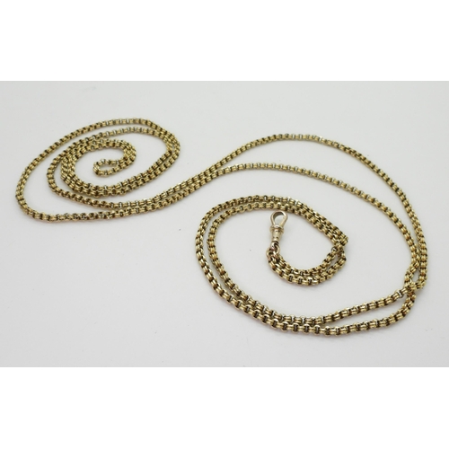 2802 - A 9CT GOLD GUARD CHAINthe vintage chain is a bright cut double belcher link with 9ct soldered on tag... 