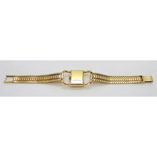 2905 - A LADIES RETRO JAEGER LE COULTRE WATCHthe case is 18ct gold with Swiss hallmarks, and oversized 'D' ... 