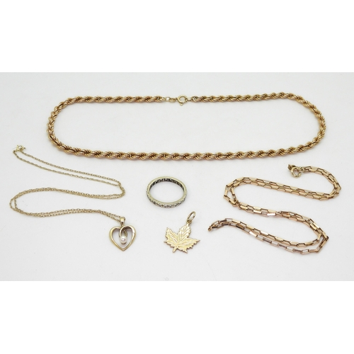 831 - A 9ct gold rope chain, length 40cm, a long link trace chain in rose gold, length 46cm, a pearl heart... 