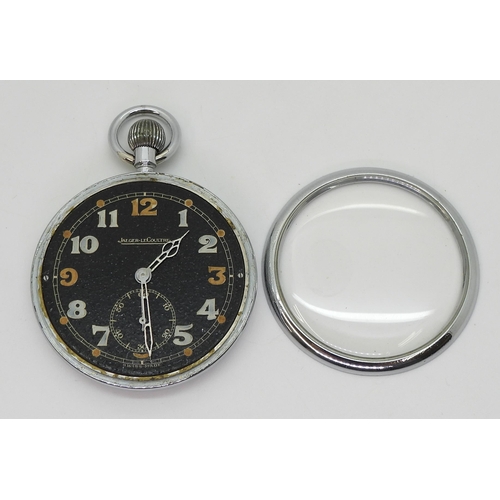 826 - A Jaeger Le Coultre military pocket watch, stamped GS/TI 'Pheon' S 004049. Diameter 5.2cm, weight 93... 