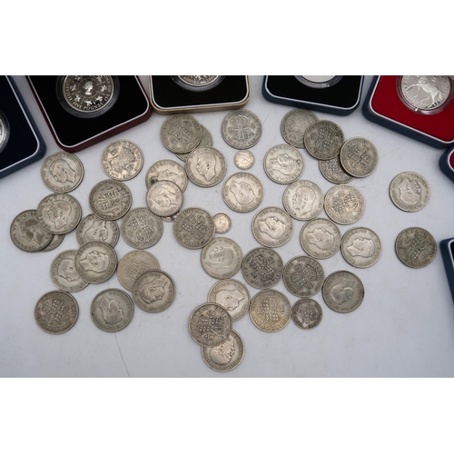 441A - A lot of pre 1947 half crowns together with various silver commemorative issue coins 