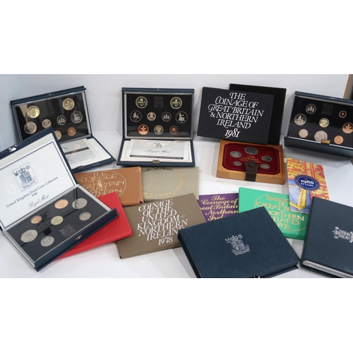 444C - A lot comprising various commemorative issue coins and decimal sets from the 1970's onwards