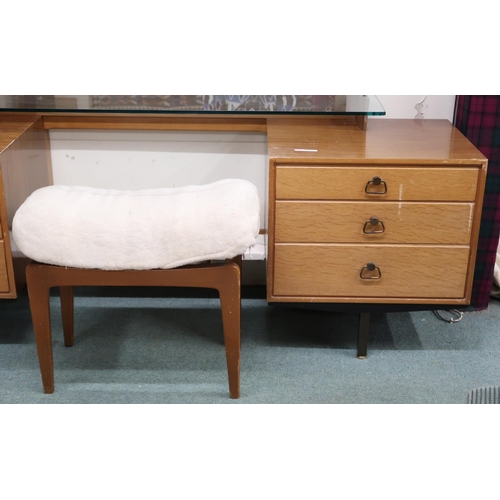 72 - A mid 20th century Lebus dressing table with adjustable mirror over glazed shelf flanked by banks of... 