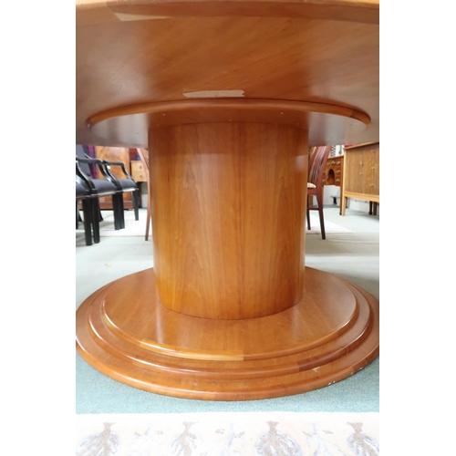 81 - *PLEASE NOTE THIS LOT IS NOT LAURA ASHLEY* A large contemporary circular topped pedestal dining tabl... 