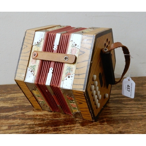 457 - A Made In Germany 9 bellows concertina