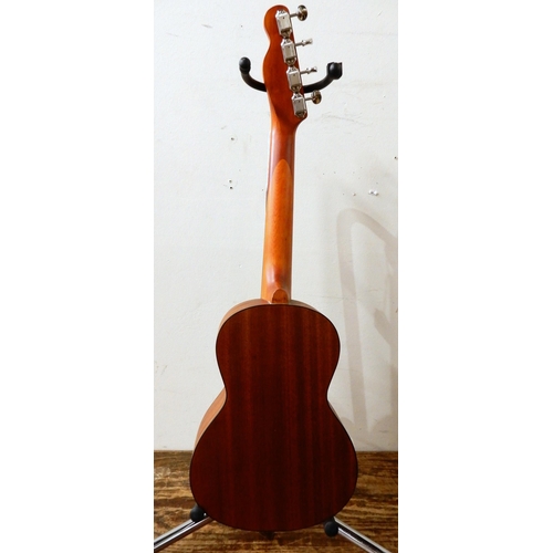 460 - FENDER Hau'oli tenor ukulele 19 frets and the iconic fender headstock serial number GU111259