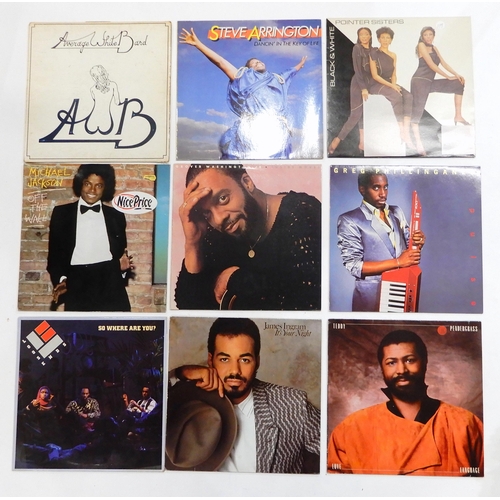 505A - VINYL RECORDS a box of mostly soul R&B vinyl LP records with Average White Band, Michael Jackson... 